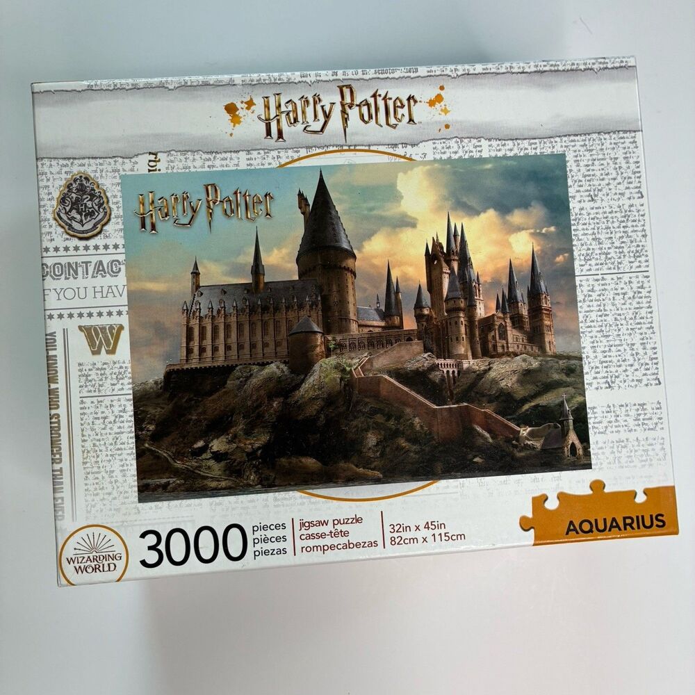 Aquarius Harry Potter Hogwarts Castle 3000 Piece Interlocking Jigsaw 68-510